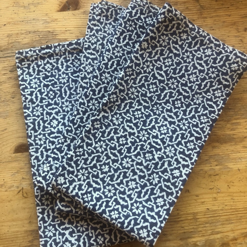 NWOT set of 4 block printed cotton linen napkins, beautifully crafted in India.